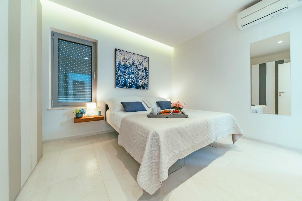 Unique Luxury Designers Apartment Right Next To The Beach Sukošan Extérieur photo